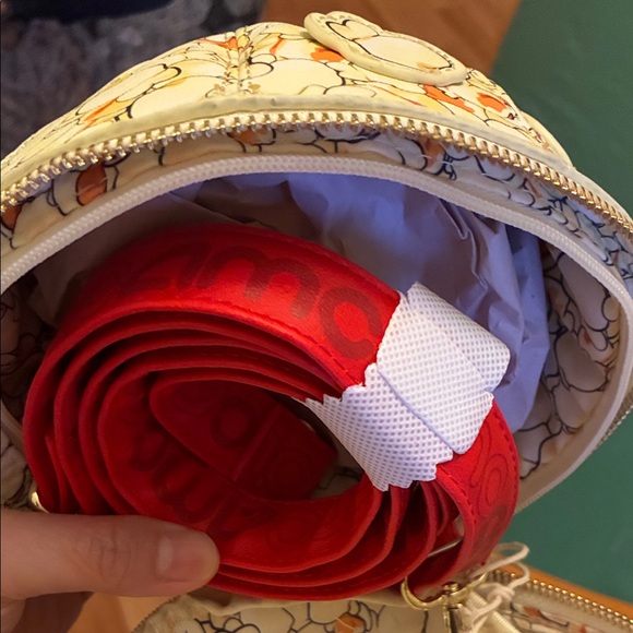 AMC Loungefly Popcorn Bucket crossbody Bag - Picture 7 of 10